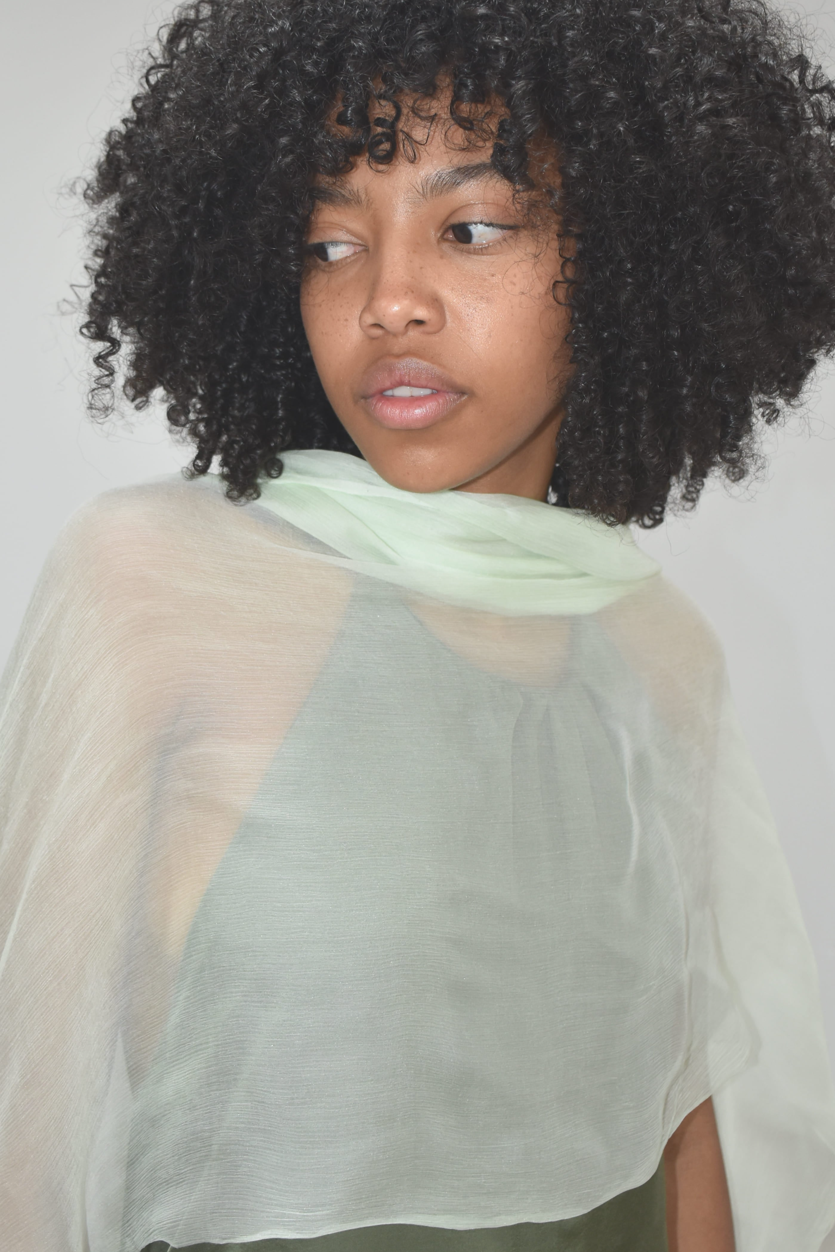 OLIVIA GREEN CAPE