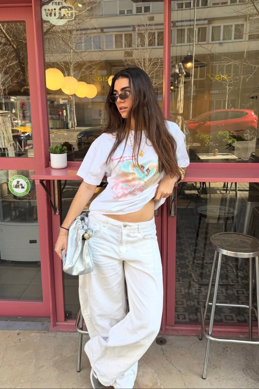 Hot T-Shirt White