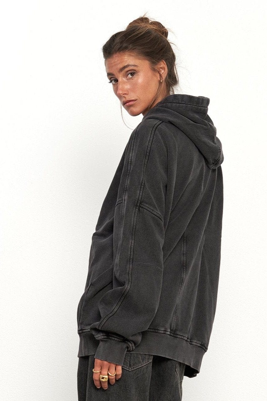 Par y escala Dark Grey Hoodie