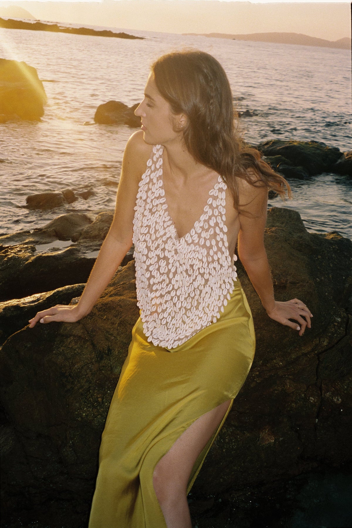 SHELLS TOP