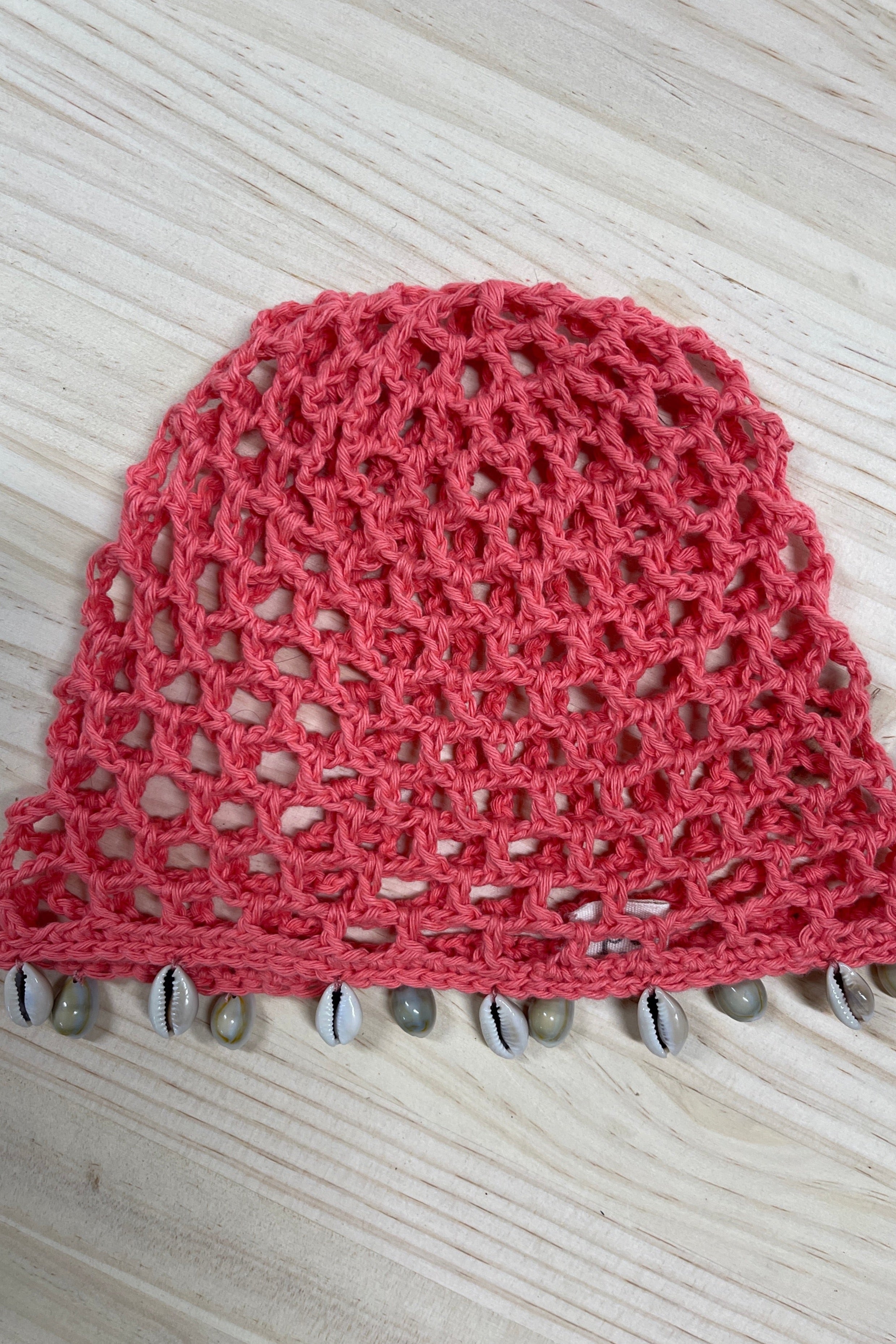 SHELLS HAT CORAL